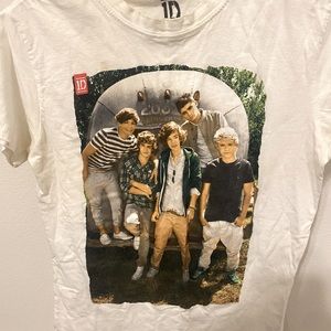 HotTopic One Direction White T-Shirt, size large
